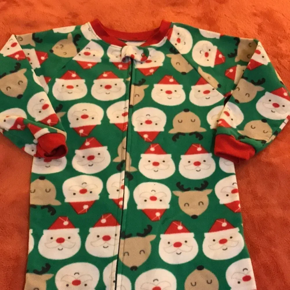 10/$50  JUST ONE MADE BY CHRISTMAS CARTER’S SIZE 4T